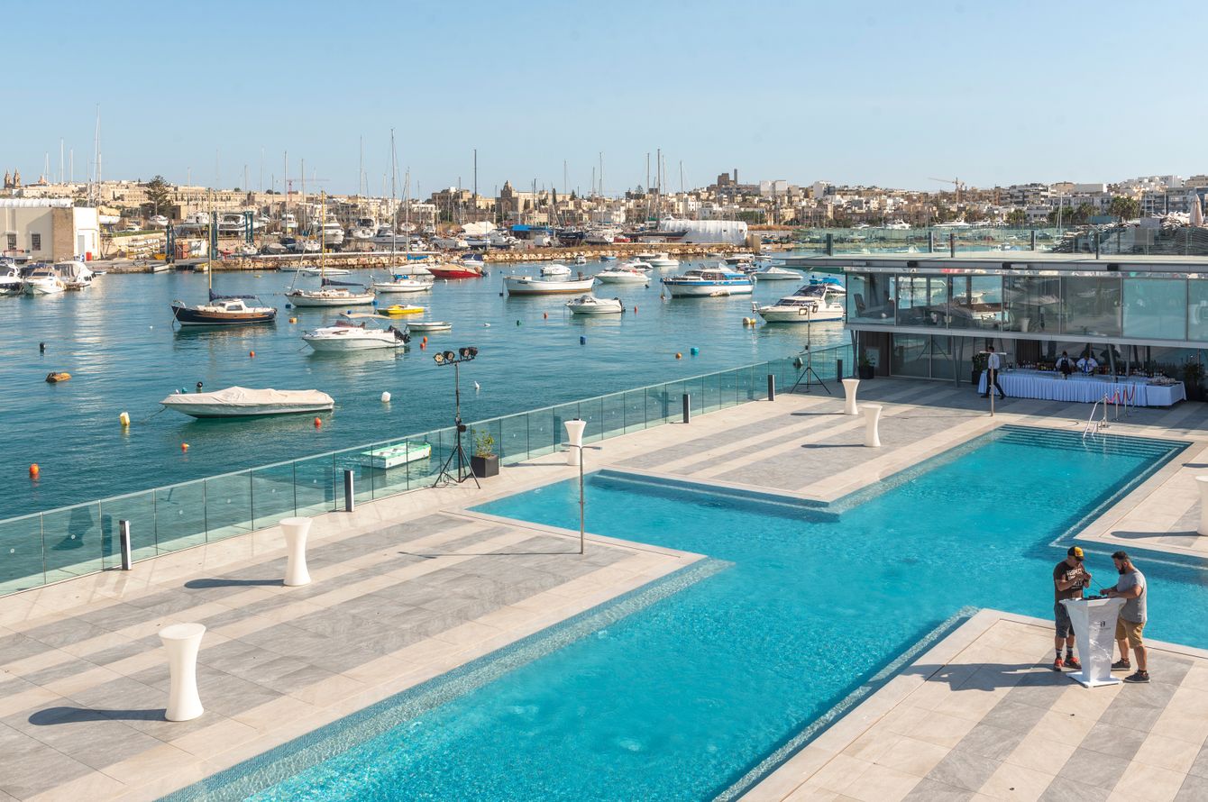 Piscine extérieure