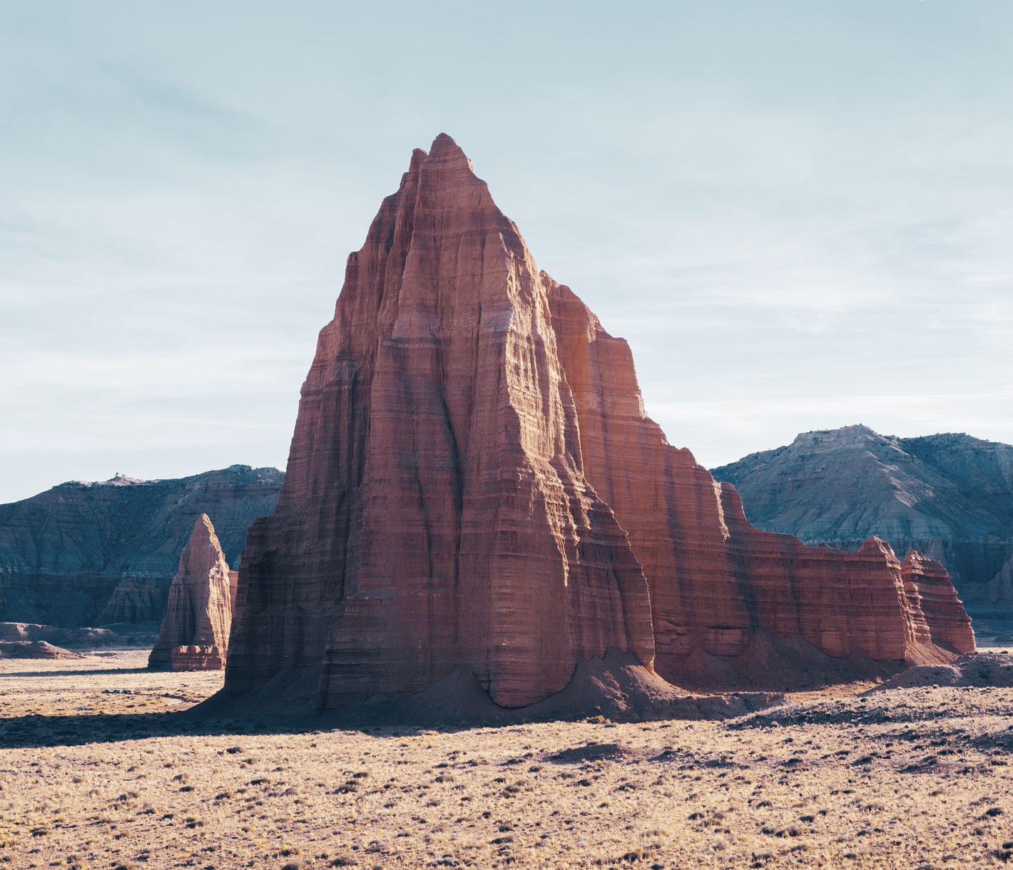 Der Temple of the Sun ausserhalb des Capitol Reef National Parks.