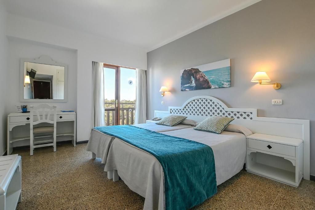 Chambre double vue mer latérale