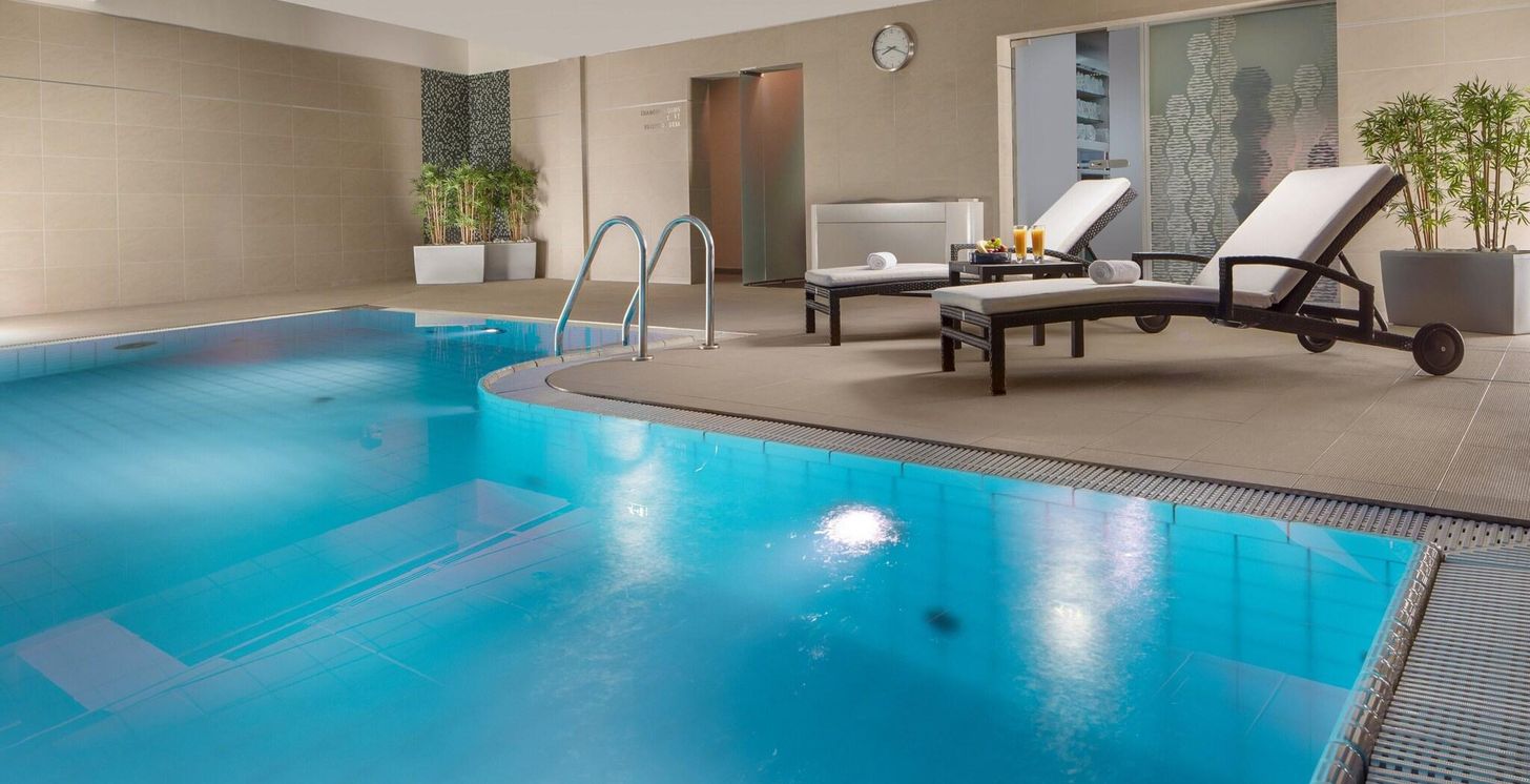 Piscine intérieure