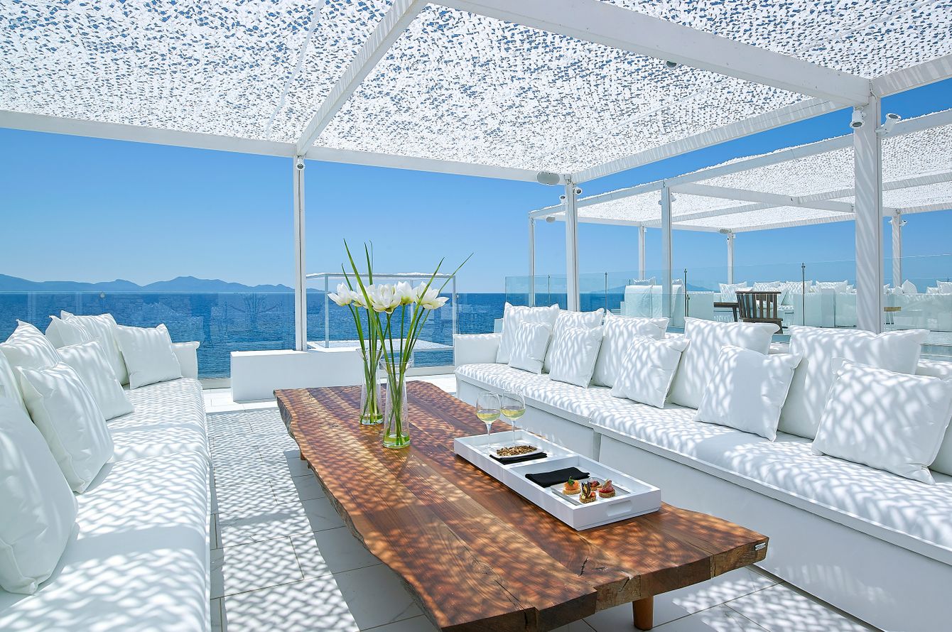 Whitelounge