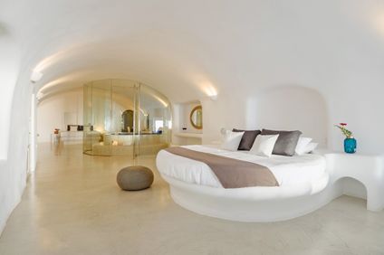 Deluxe Plunge Pool & Indoor Jacuzzi Suite