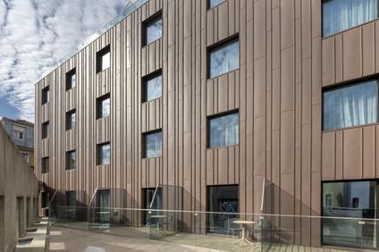 Wine & Books Porto Hotel