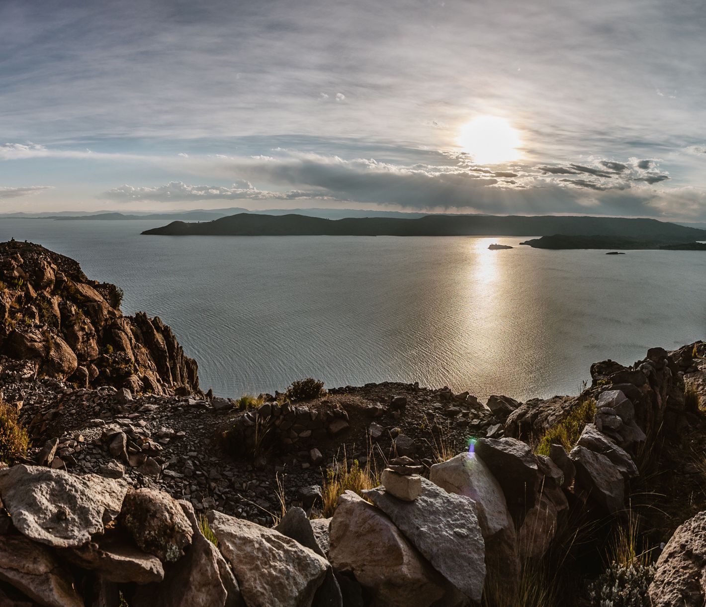 Die Sonne über dem Titicacasee