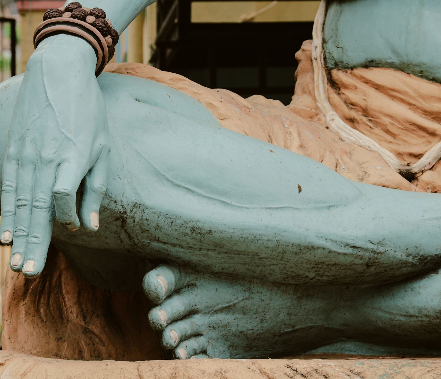 Meditierender Gott Shiva in Rishikesh