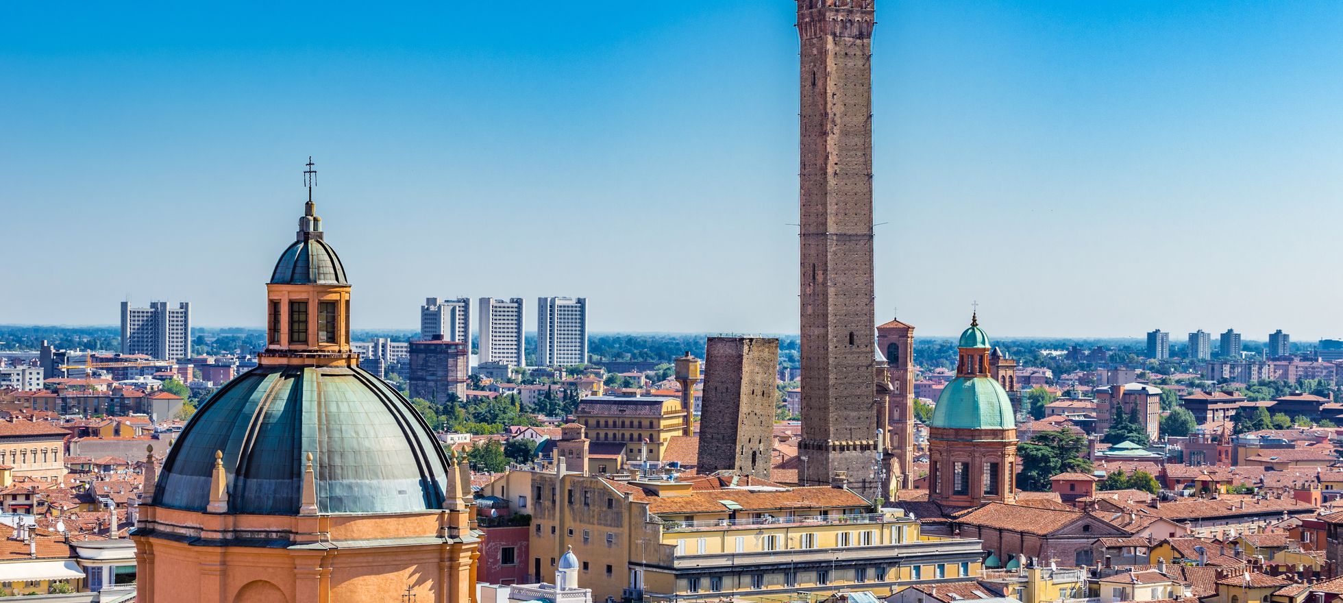 Vue sur la vieille ville de Bologne.