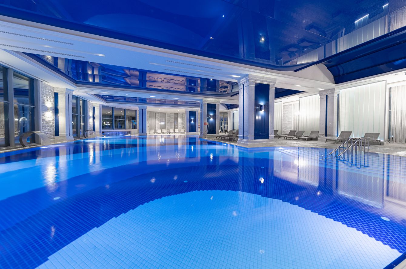 Piscine intérieure