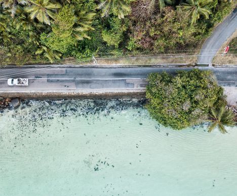 Route côtière à proximité d’Anse Royale et de Pointe au Sel au sud de Mahé