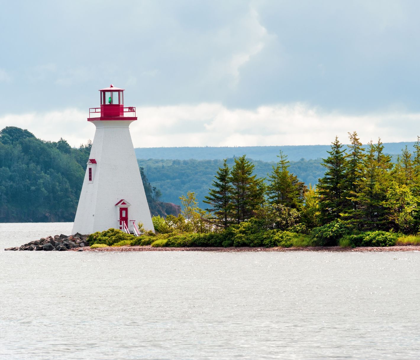 Bras d'Or Lake – Ein riesiger Binnensee mit vielen schmalen Armen.