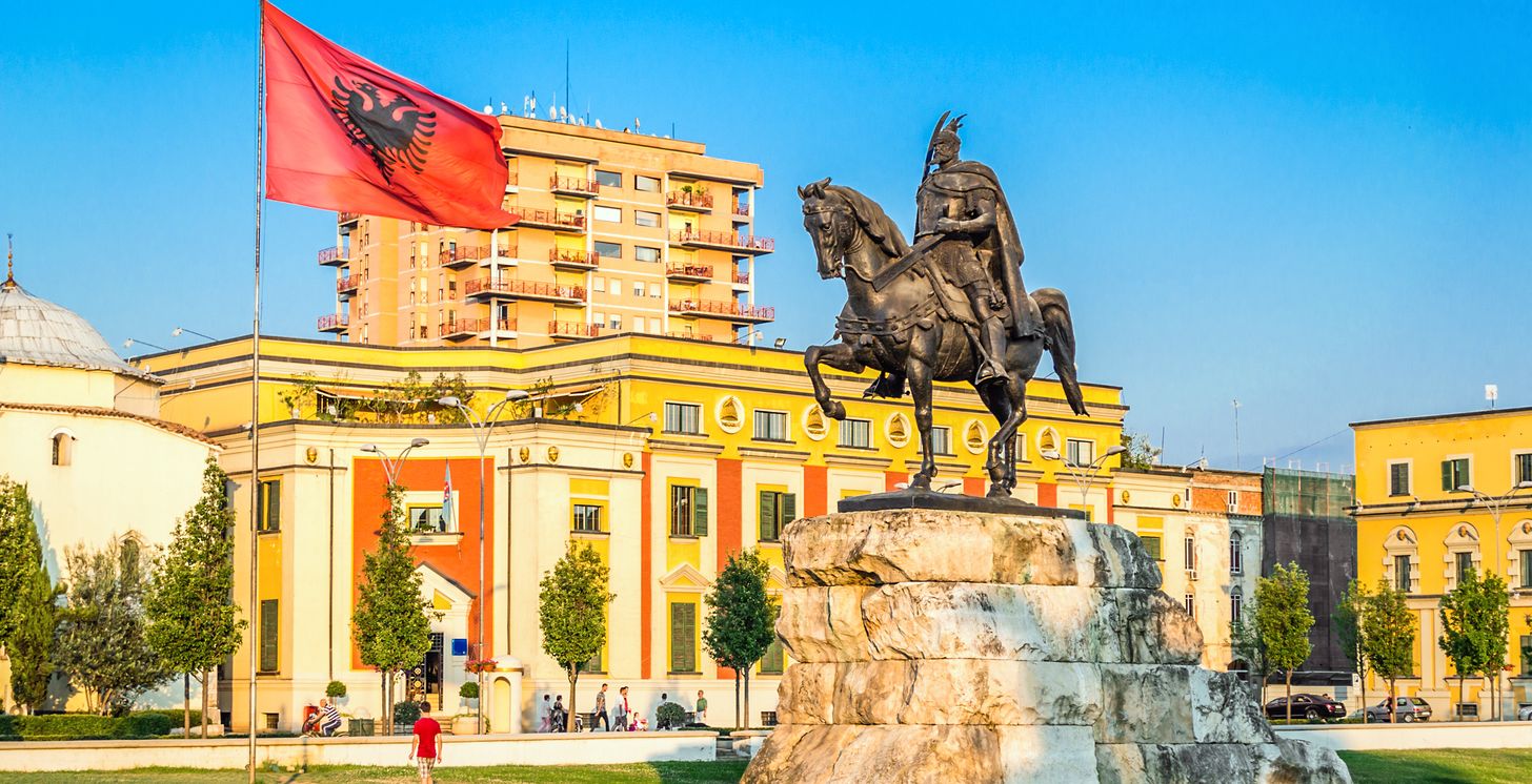 Skanderbeg Monument in der Hauptstadt Tirana