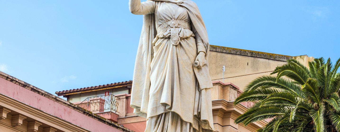 Statue von Eleonora di Arborea