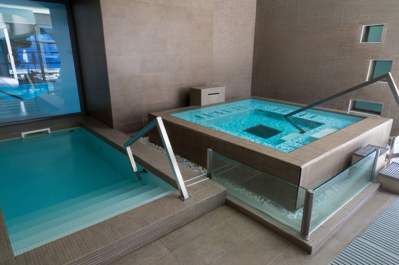 Piscine intérieur