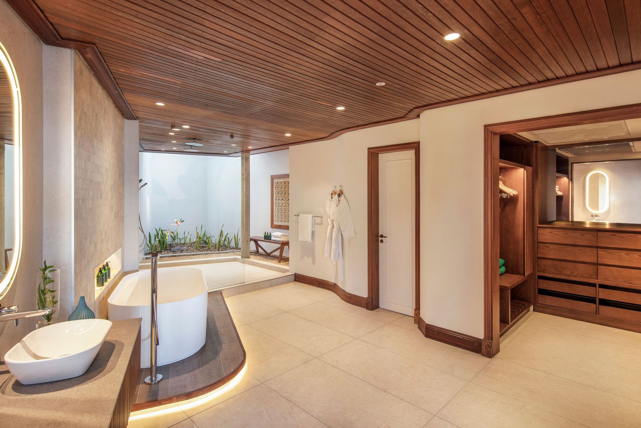 Senior Suite Beachfront