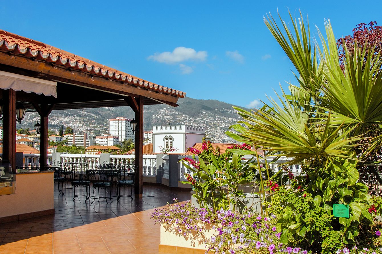 Restaurant mit Terrasse im Pestana Miramar