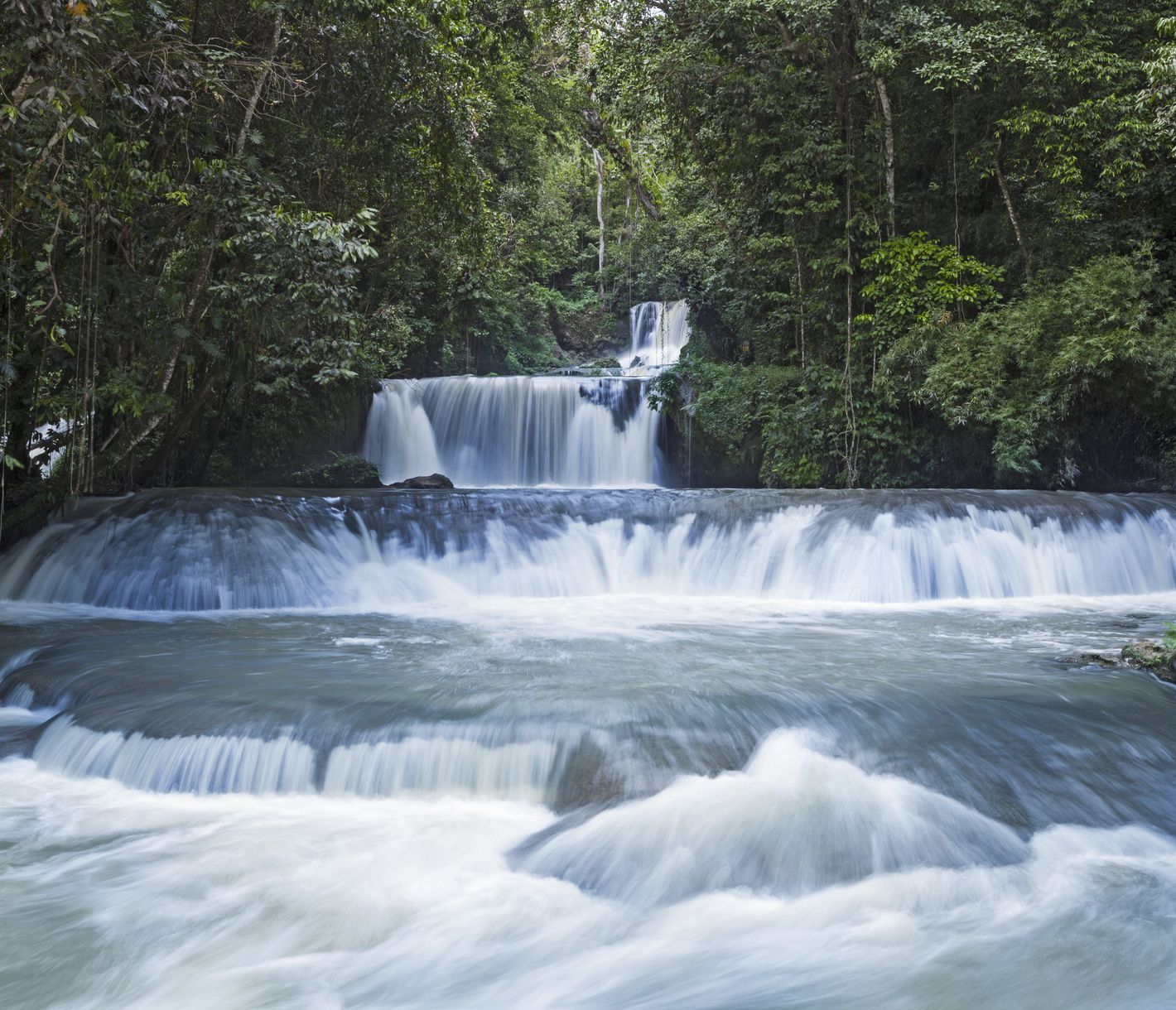 Die YS-Wasserfälle auf Jamaika laden zu einem erfrischenden Bad ein.