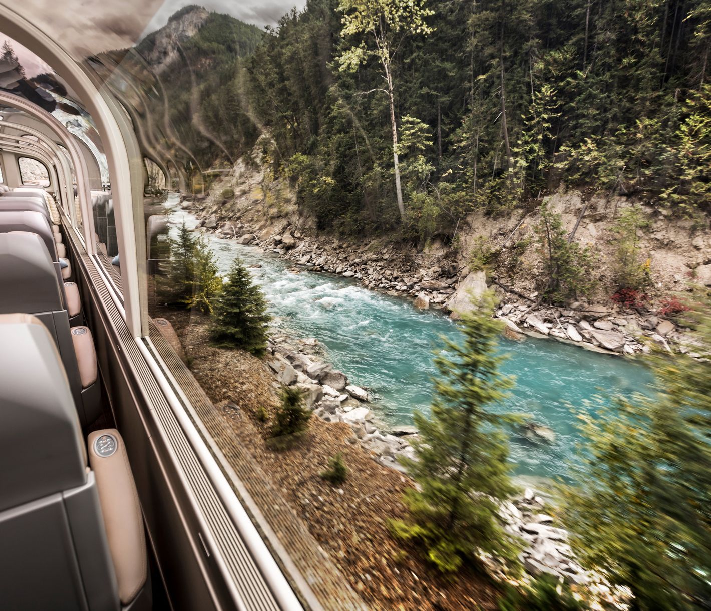 Komfortable Reise an Bord des Rocky Mountaineer