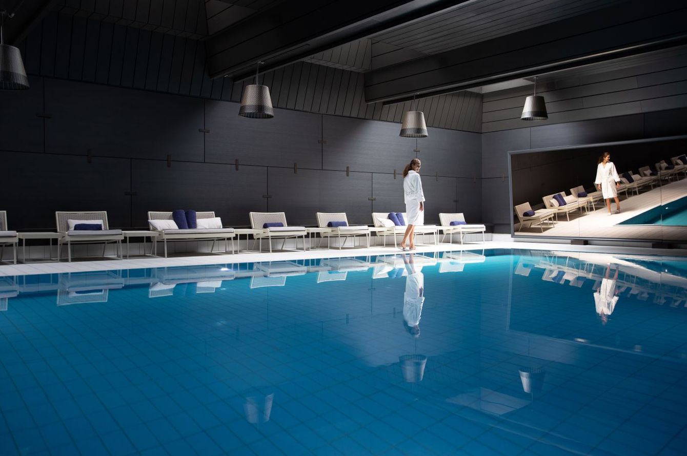Piscine intérieure