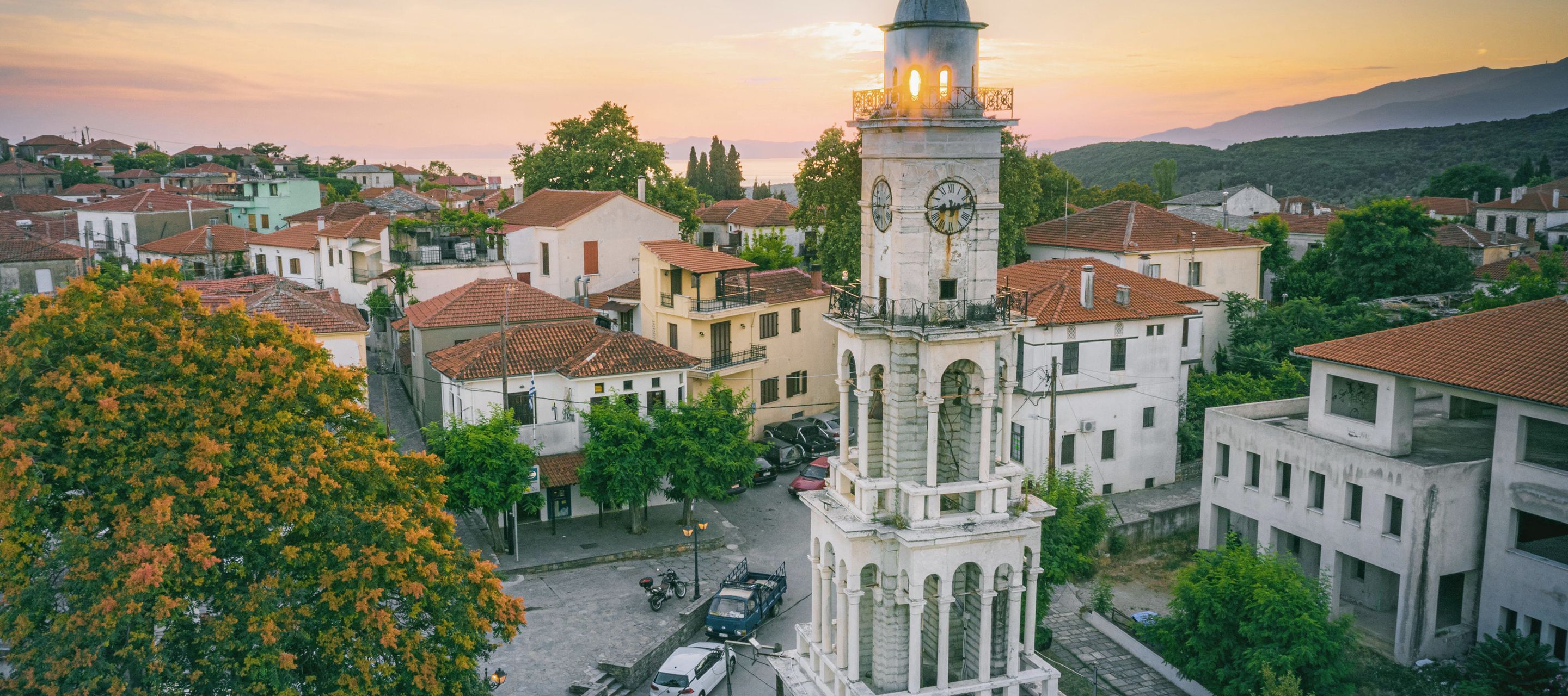 Eine schmucke Kleinstadt, wo Griechenland noch Griechenland ist: Argalasti.