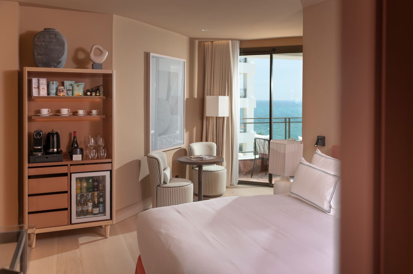 Chambre double vue mer latérale