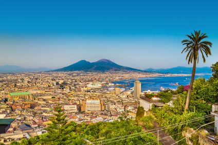 Neapel mit Blick auf den Vesuv