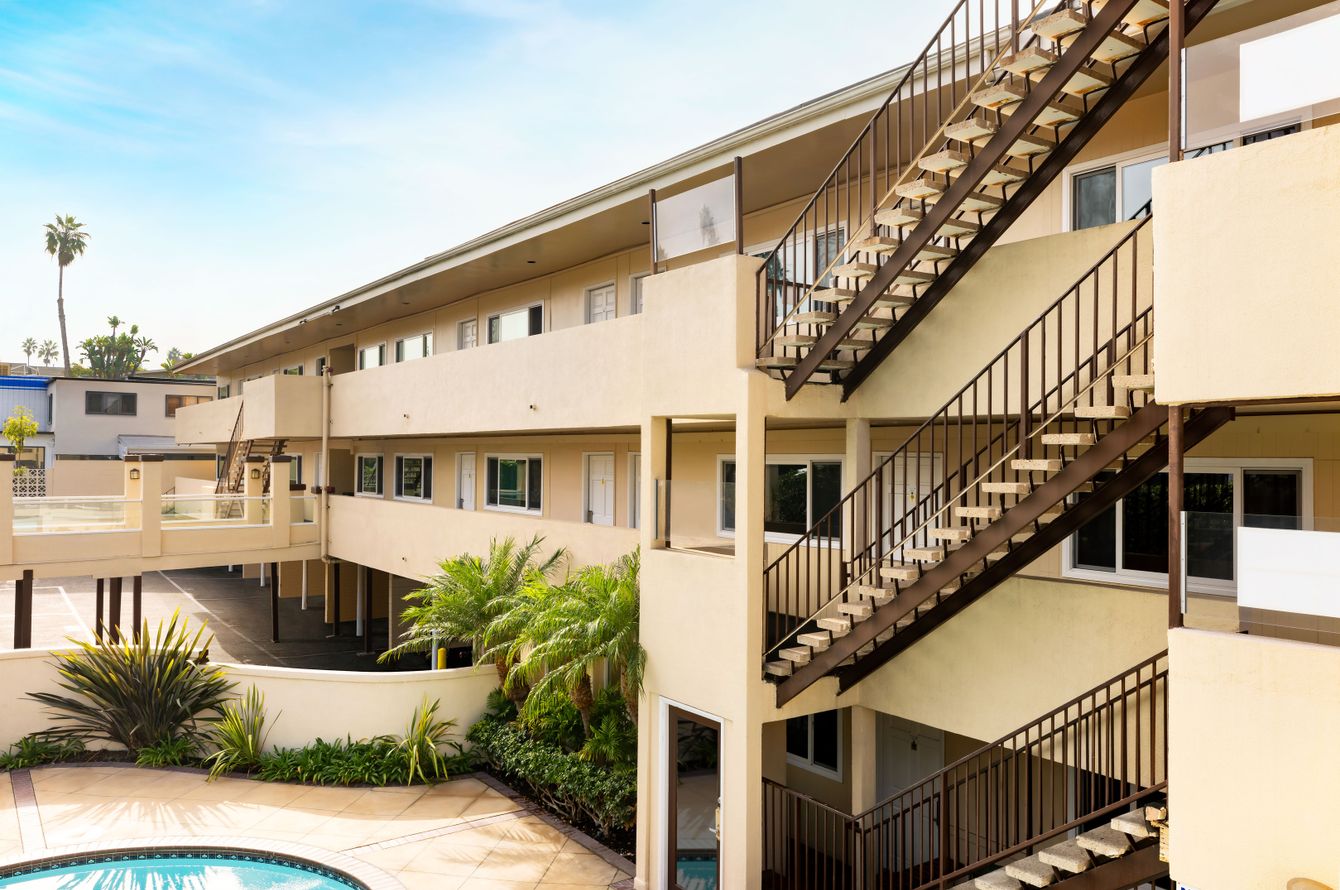 Pacific Edge Hotel