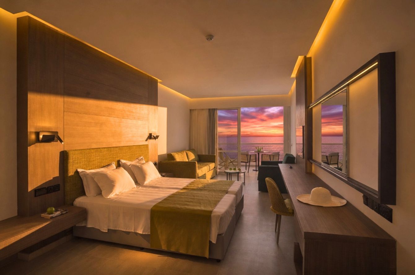 Deluxe Elite Family Suite