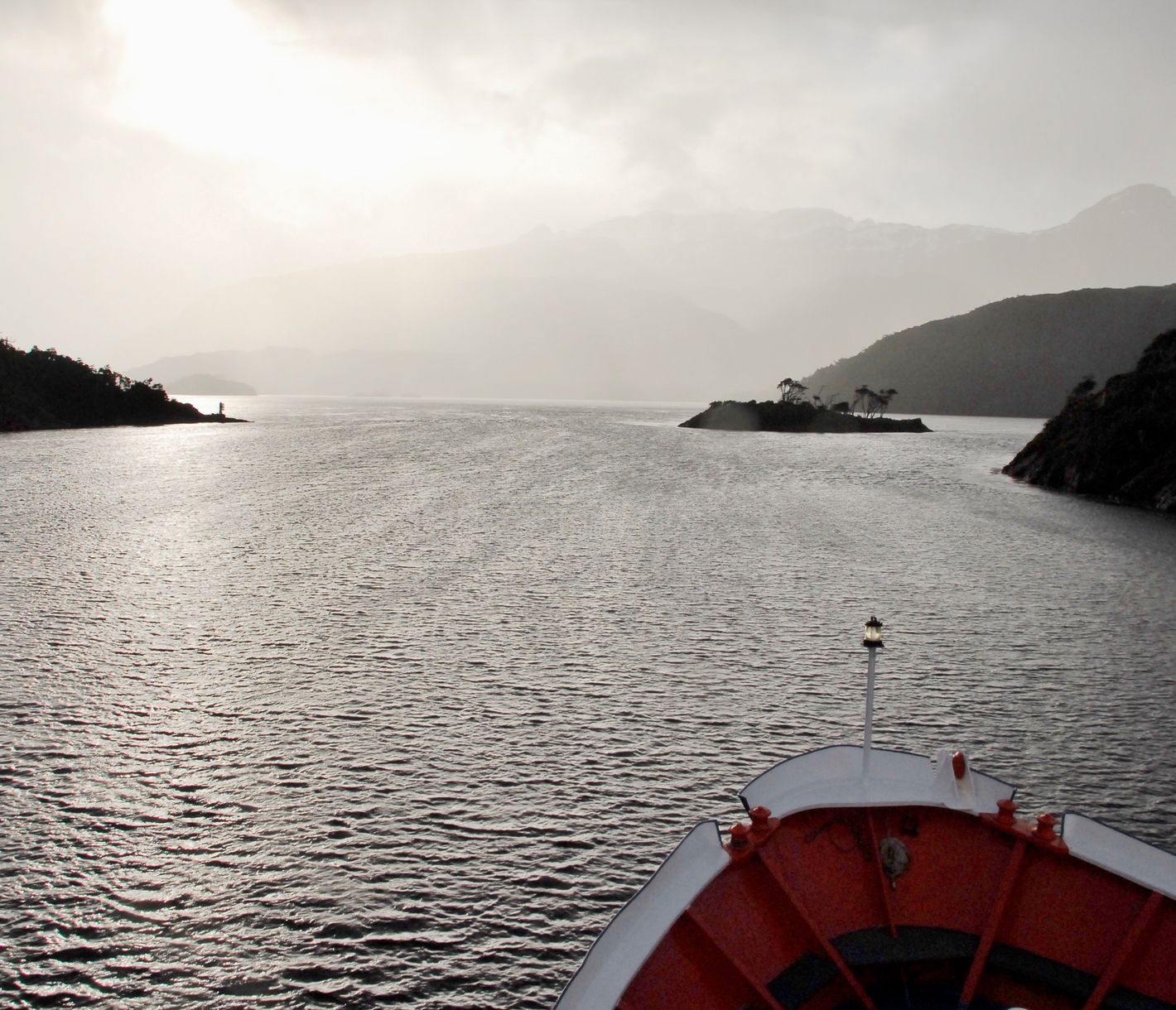 Die Kirke Passage ist Teil der zerklüfteten Inselwelt in den patagonischen Fjorden.