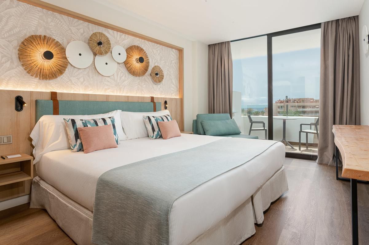 Standardzimmer Poolsicht