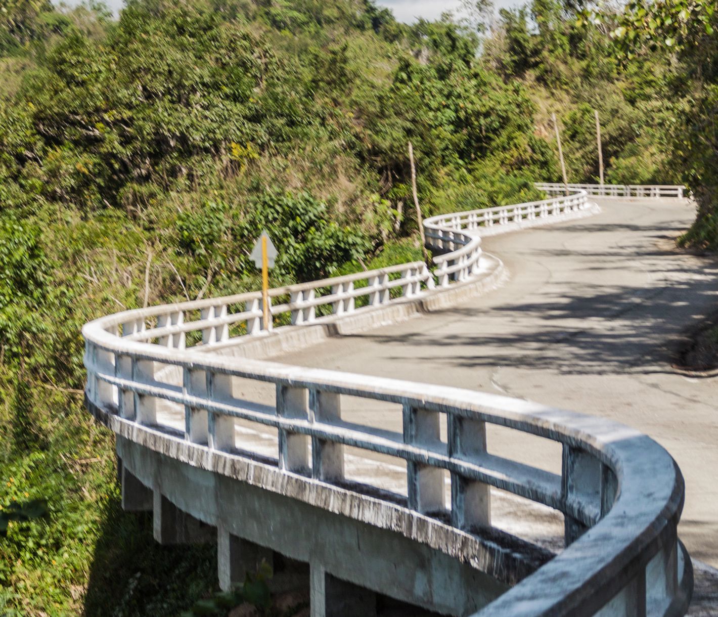 Über die beeindruckende Passstrasse La Farola