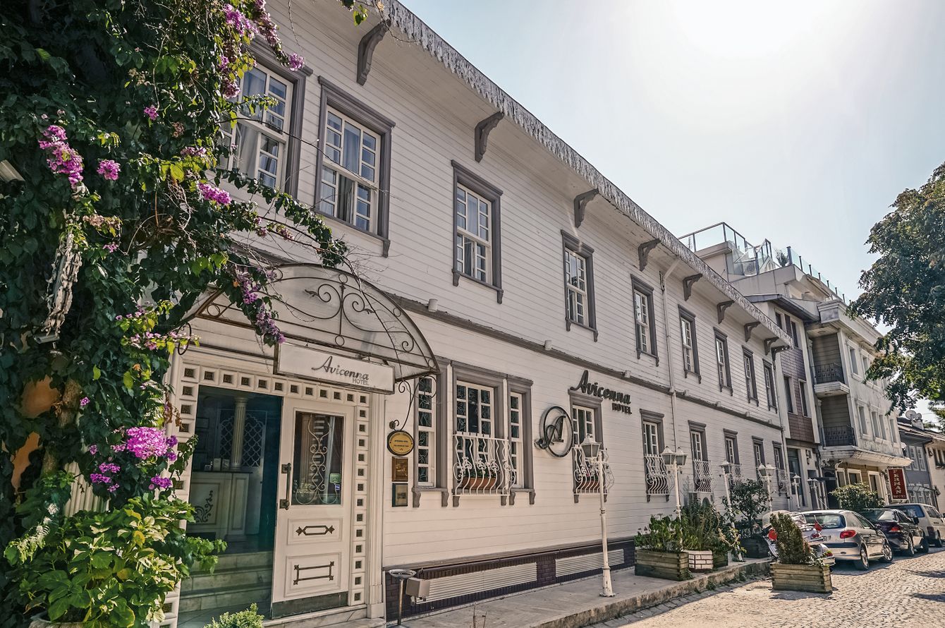 Avicenna Hotel