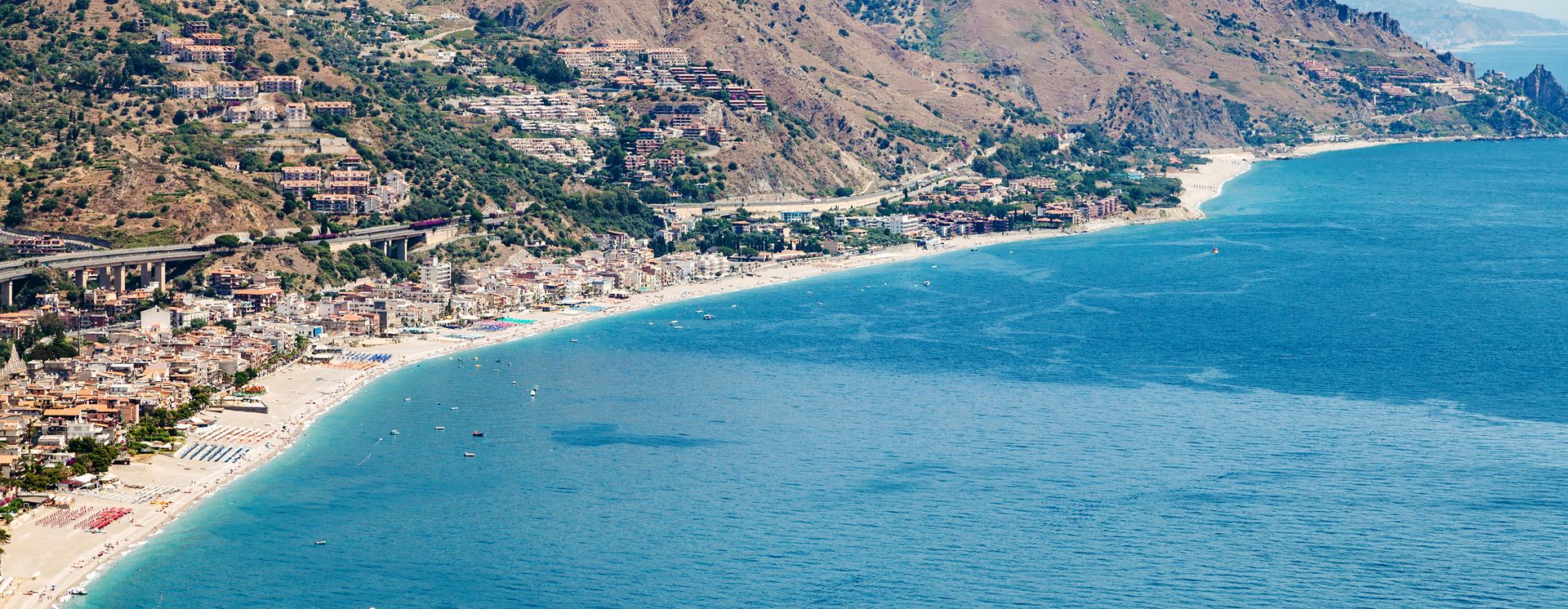 Strand von Letojanni