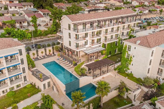 Huma Kotor Bay Hotel & Villas