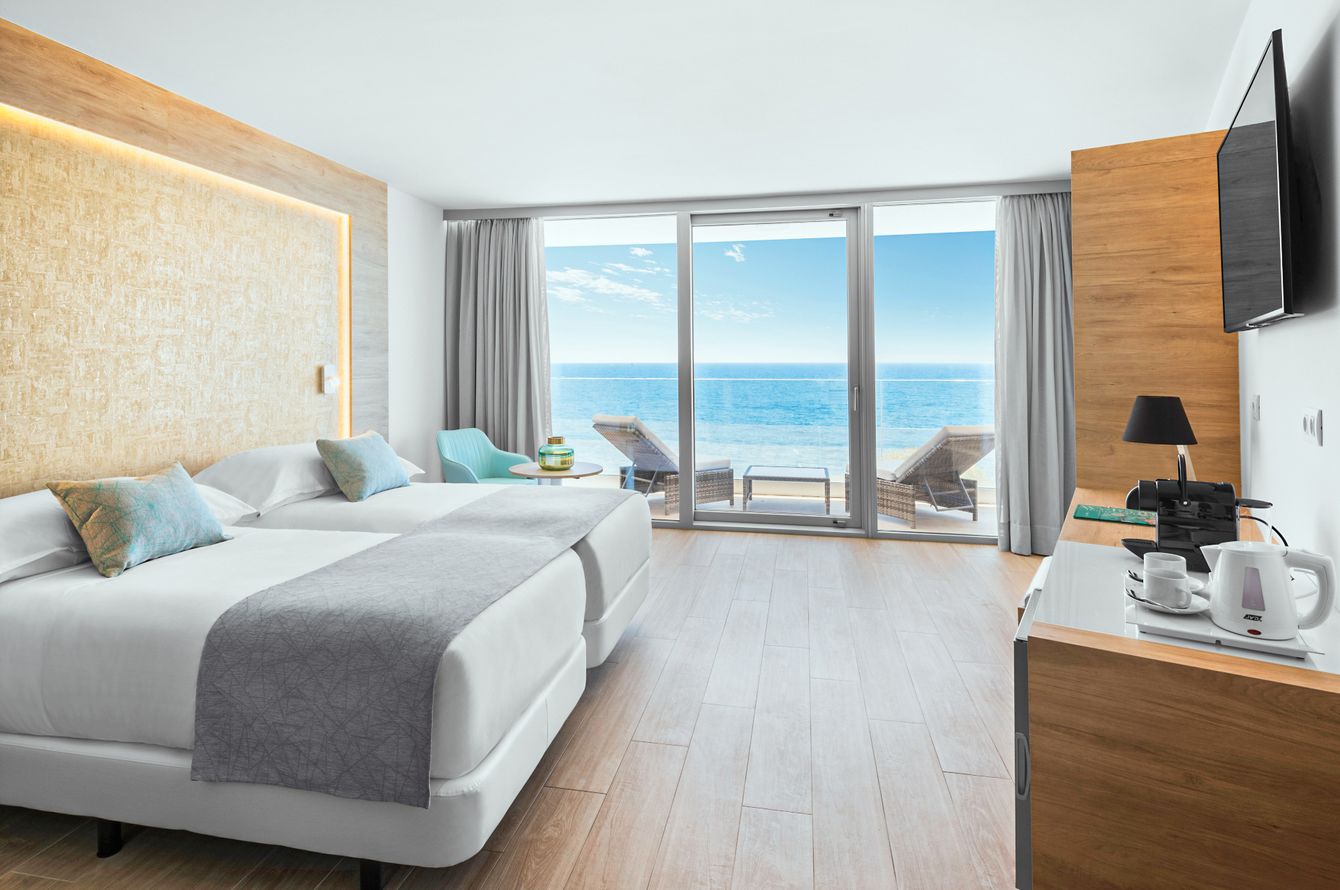 Doppelzimmer Deluxe mit Balkon oder Terrasse und Meersicht