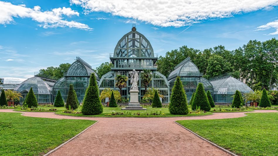 Vue sur la serre du Parc de la Tête d'Or.