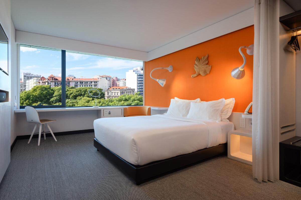 Doppelzimmer Cool City View