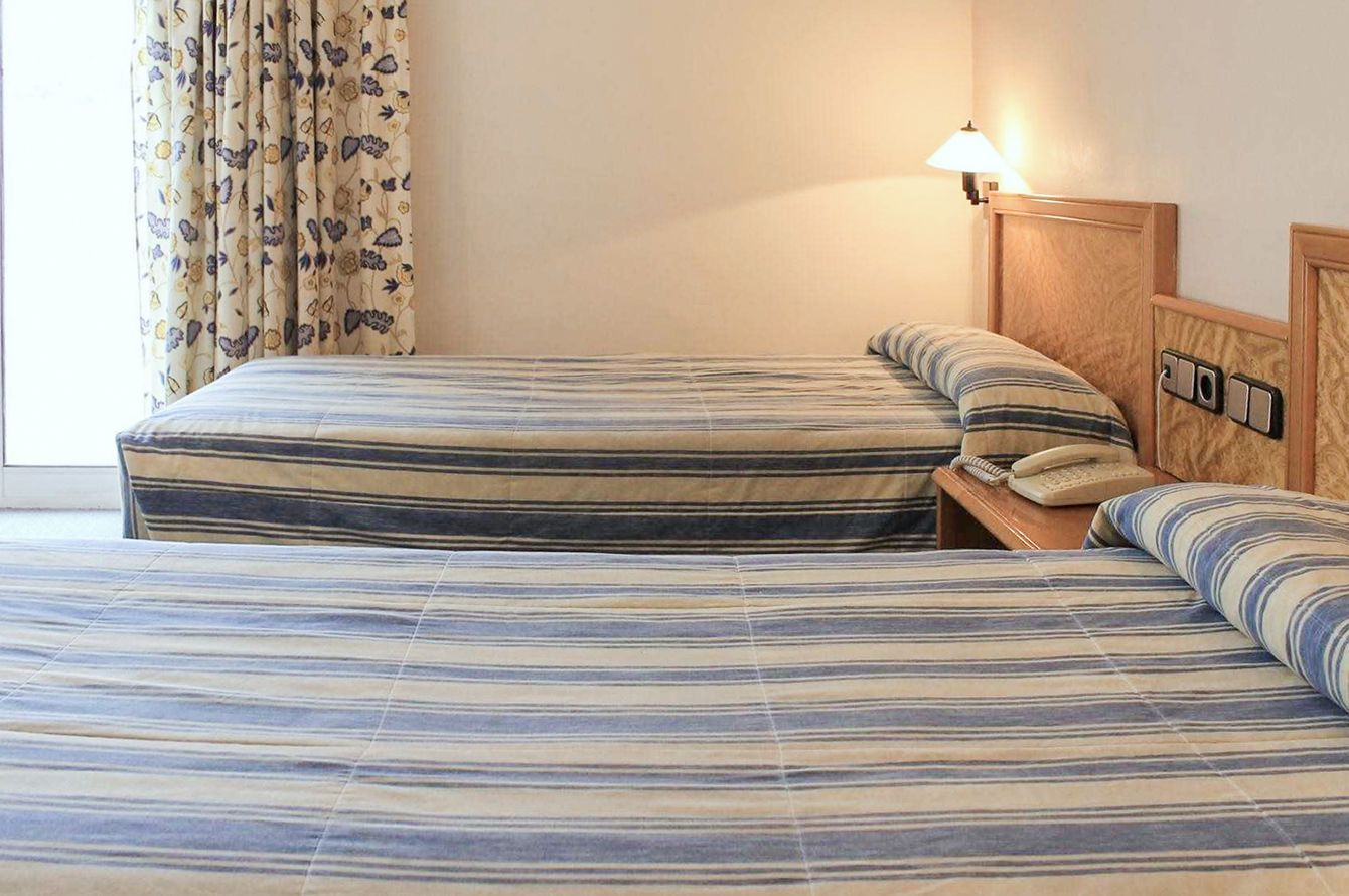 chambre à deux lits