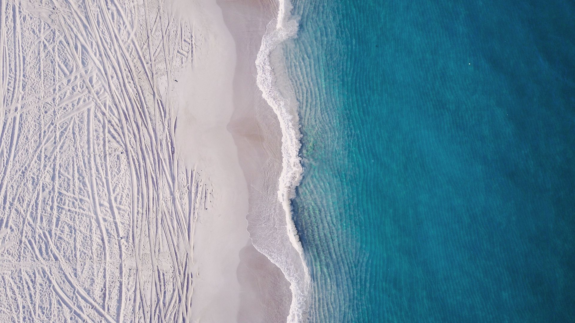 Die magischen Farben von Dubais Stränden