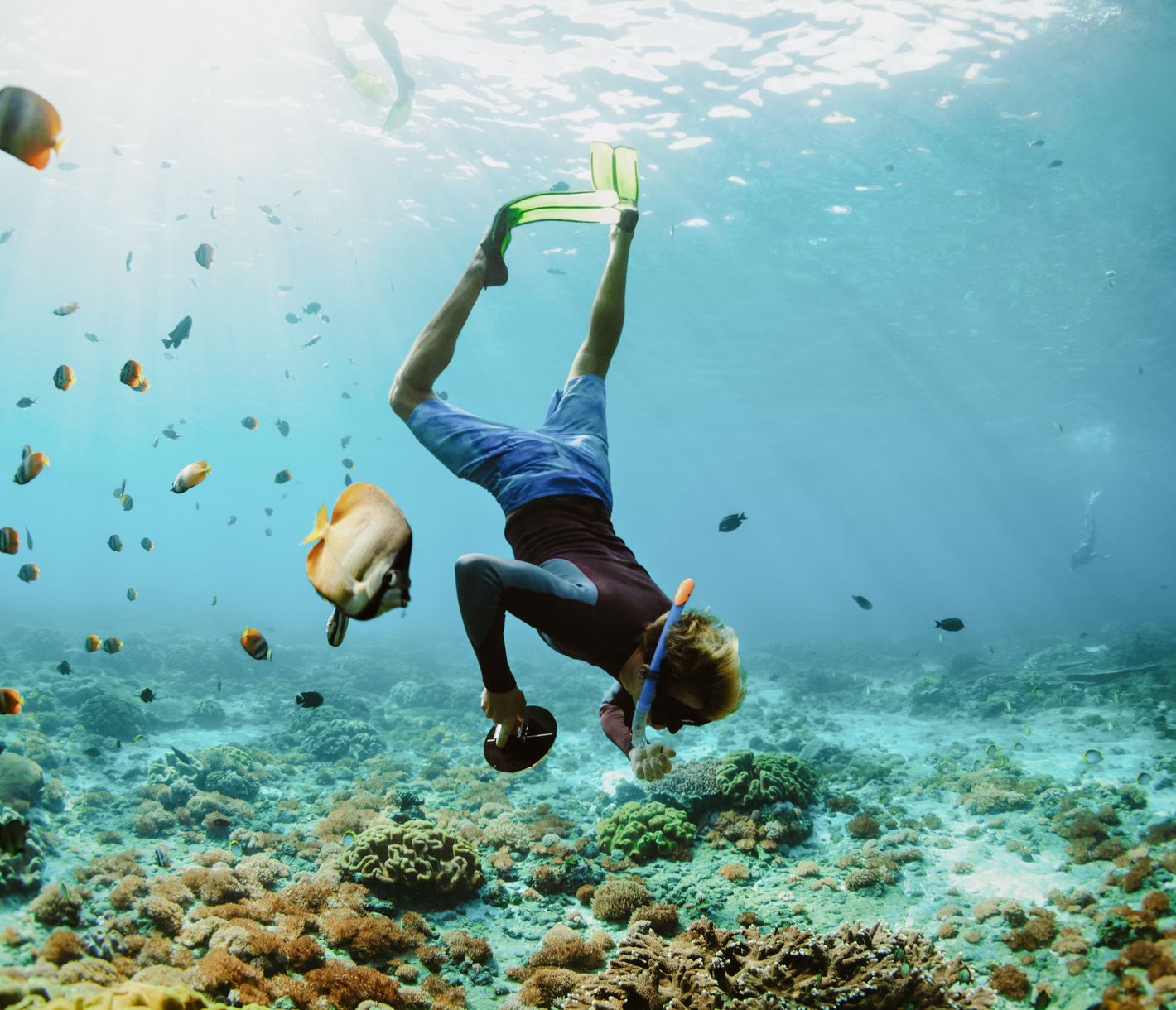 Taucher auf den Malediven beim Schnorcheln