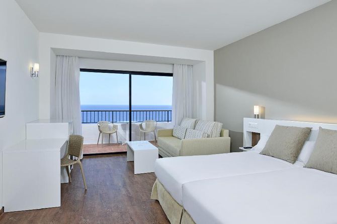 Doppelzimmer mit direktem Meerblick