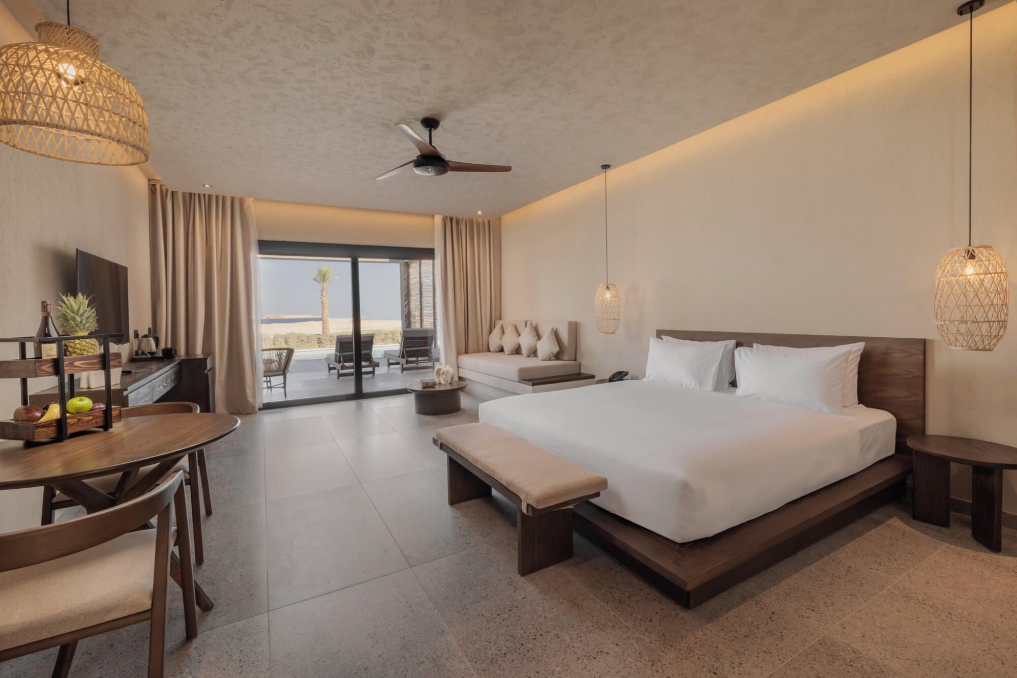 Swim-up Suite Beach Front Seaview