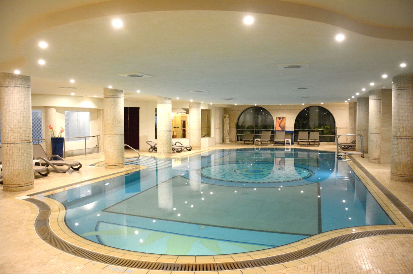 Piscine couverte