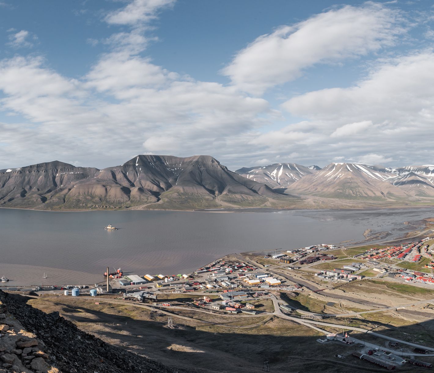 Über den Dächern Longyearbyens