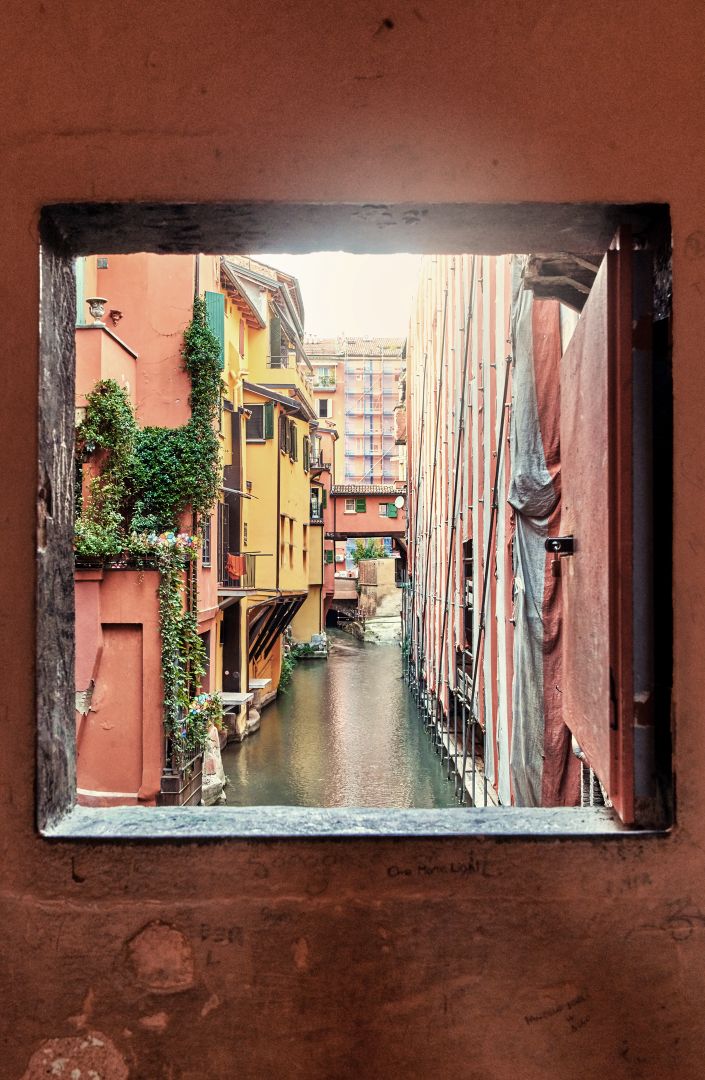 Weil der Zug sowieso in Bologna hält: Ein Besuch mit vielen Überraschungen wartet.