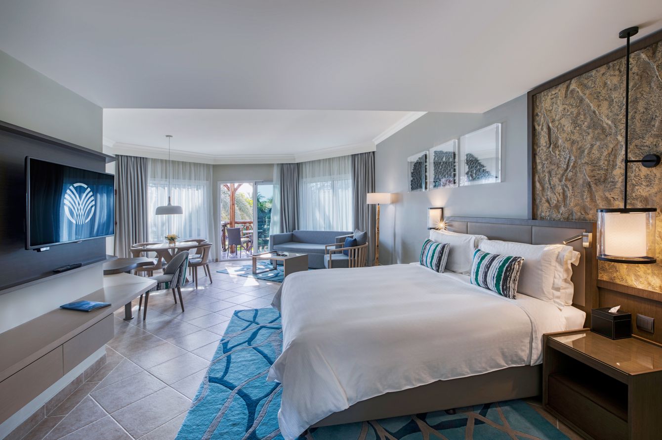 Deluxe Suite