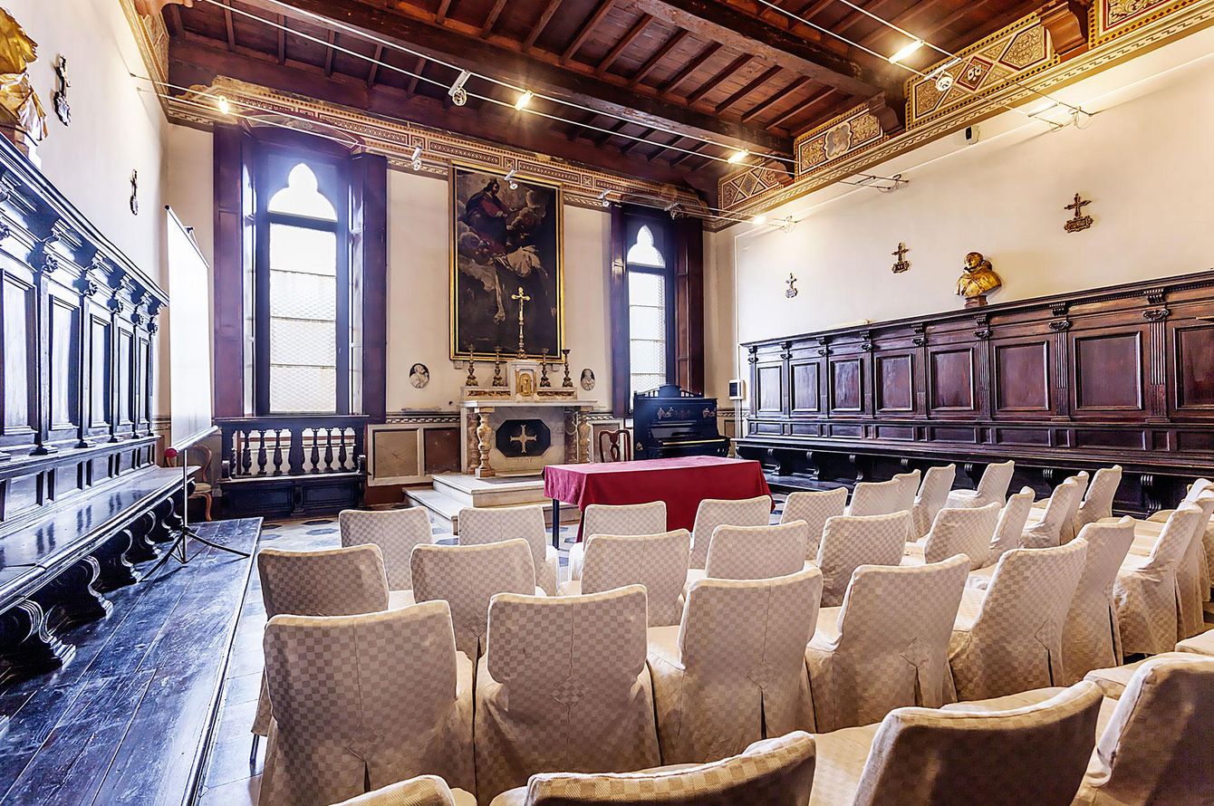 Il Chiostro del Carmine