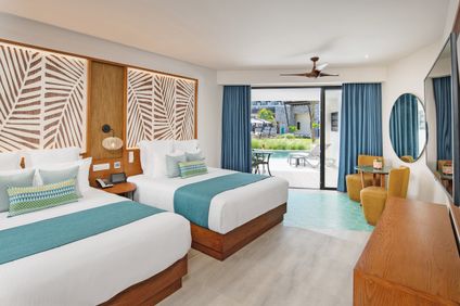 Perferred Club Juior Suite Swim Out