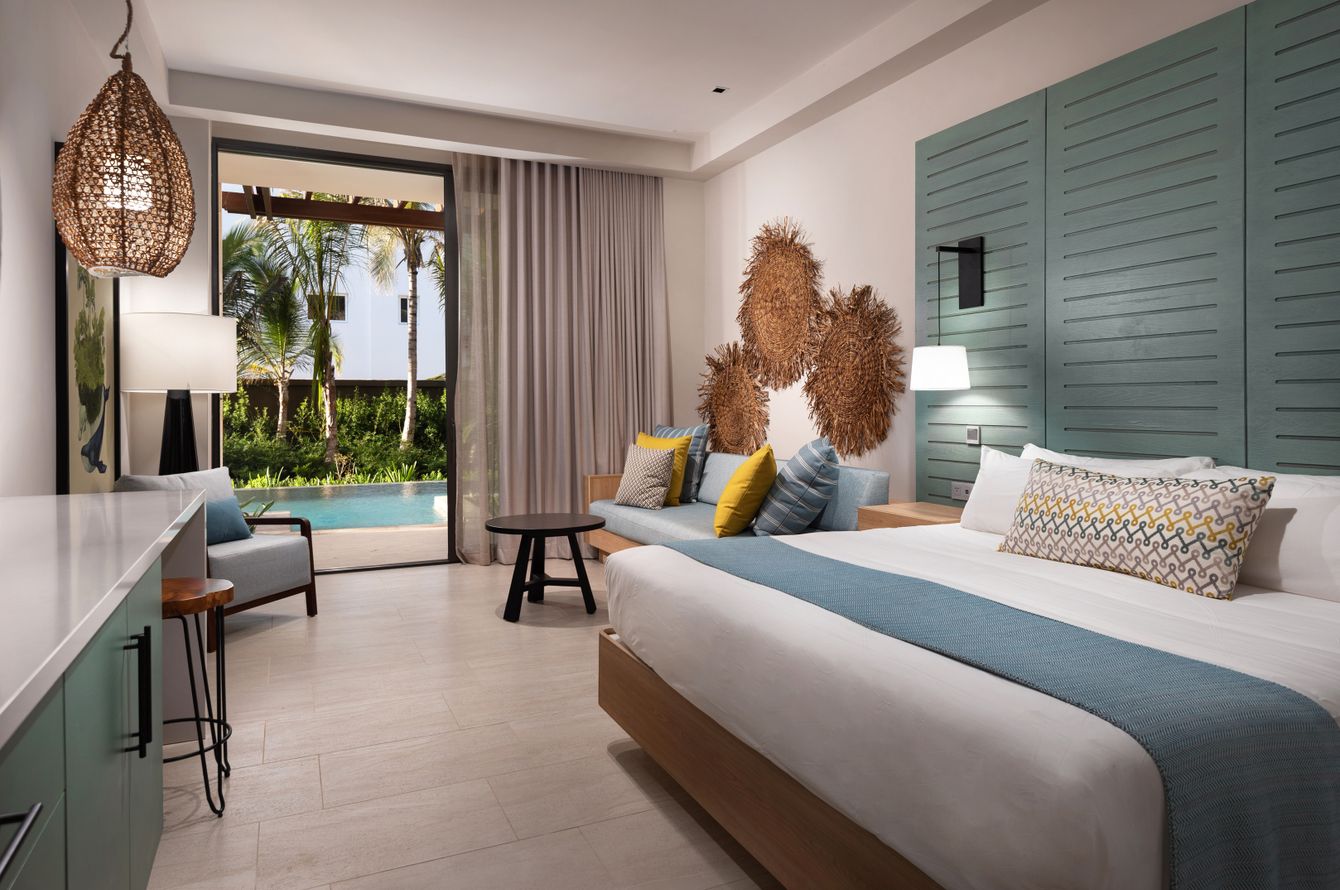 Junior Suite Swim Up