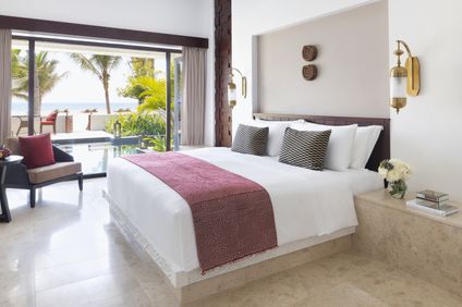 One-Bedroom-Beach-Pool-Villa