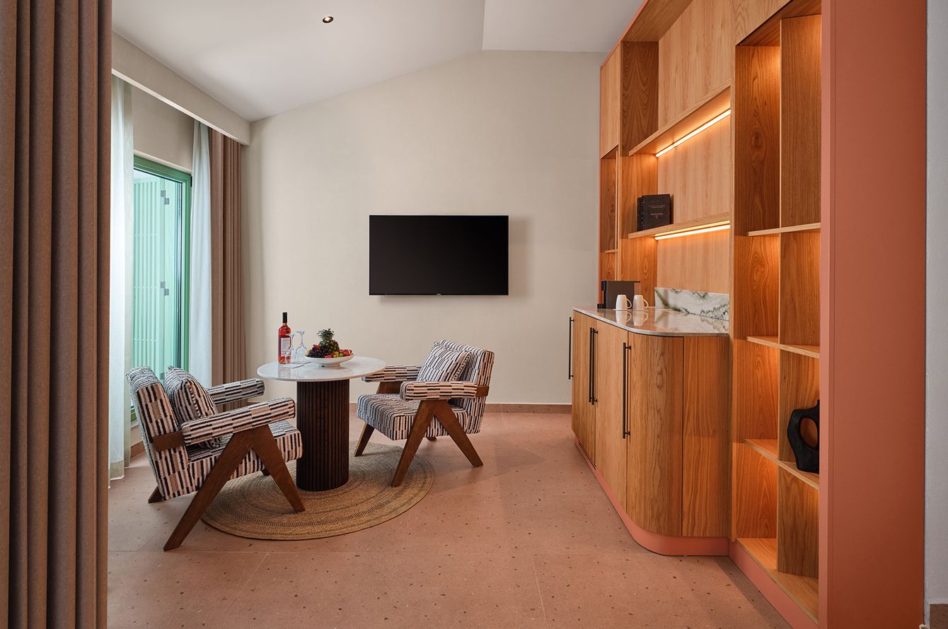 Lake Suite
