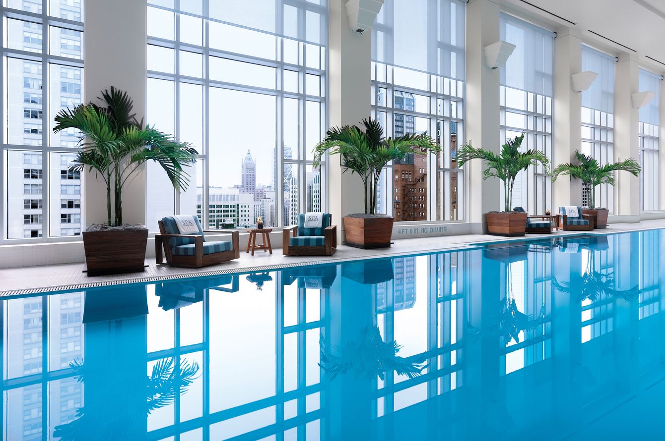 Piscine intérieure